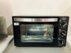 QUEST MICROWAVE OVEN - SOLD AS SEEN