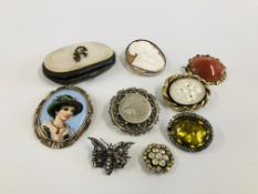 A GROUP OF ASSORTED BROOCHES TO INCLUDE VICTORIAN AND GEORGIAN PASTE EXAMPLES.