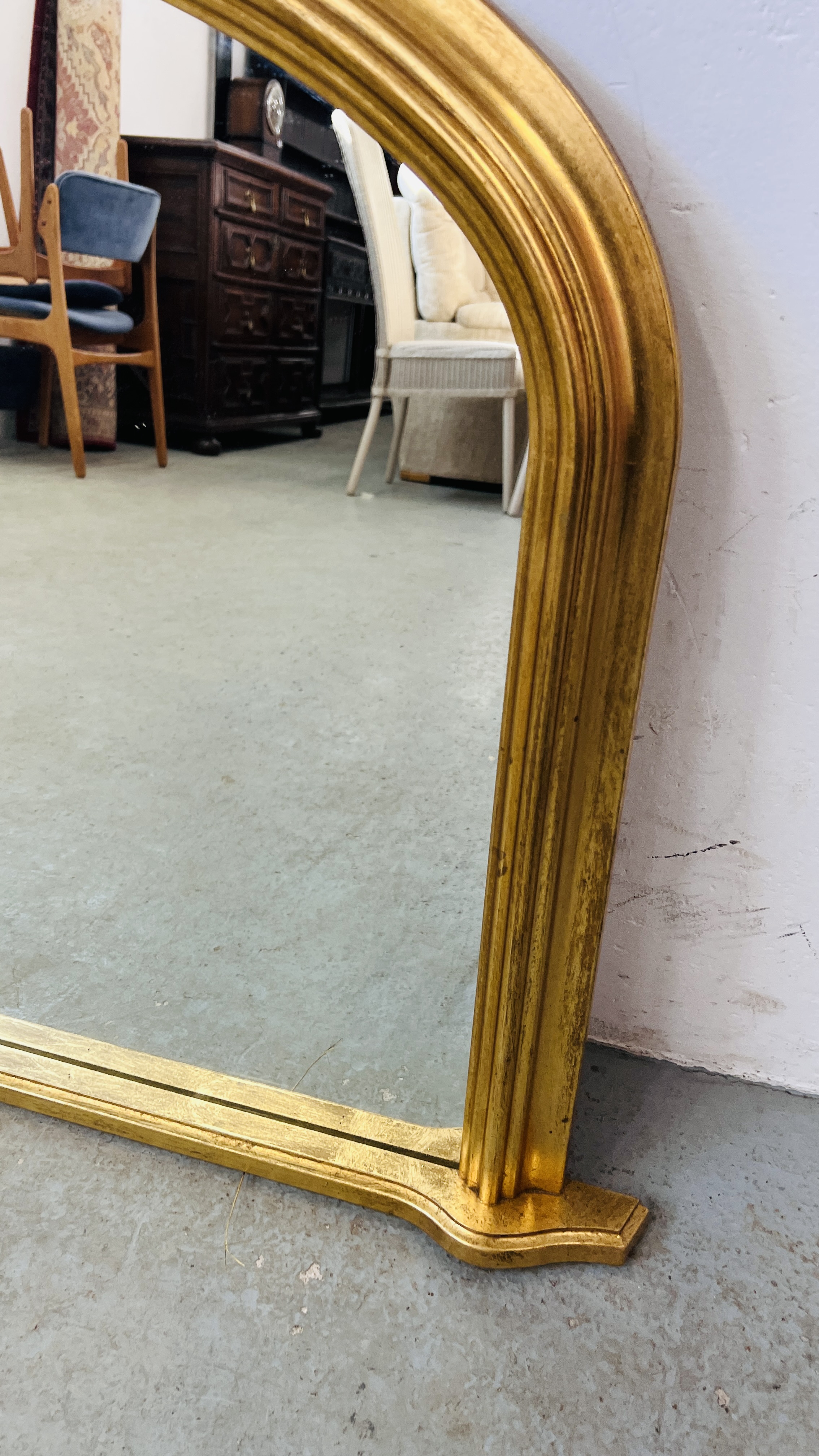 A GILT MODERN FRAMED OVER MANTLE MIRROR, W 103CM X H 72CM. - Image 2 of 4