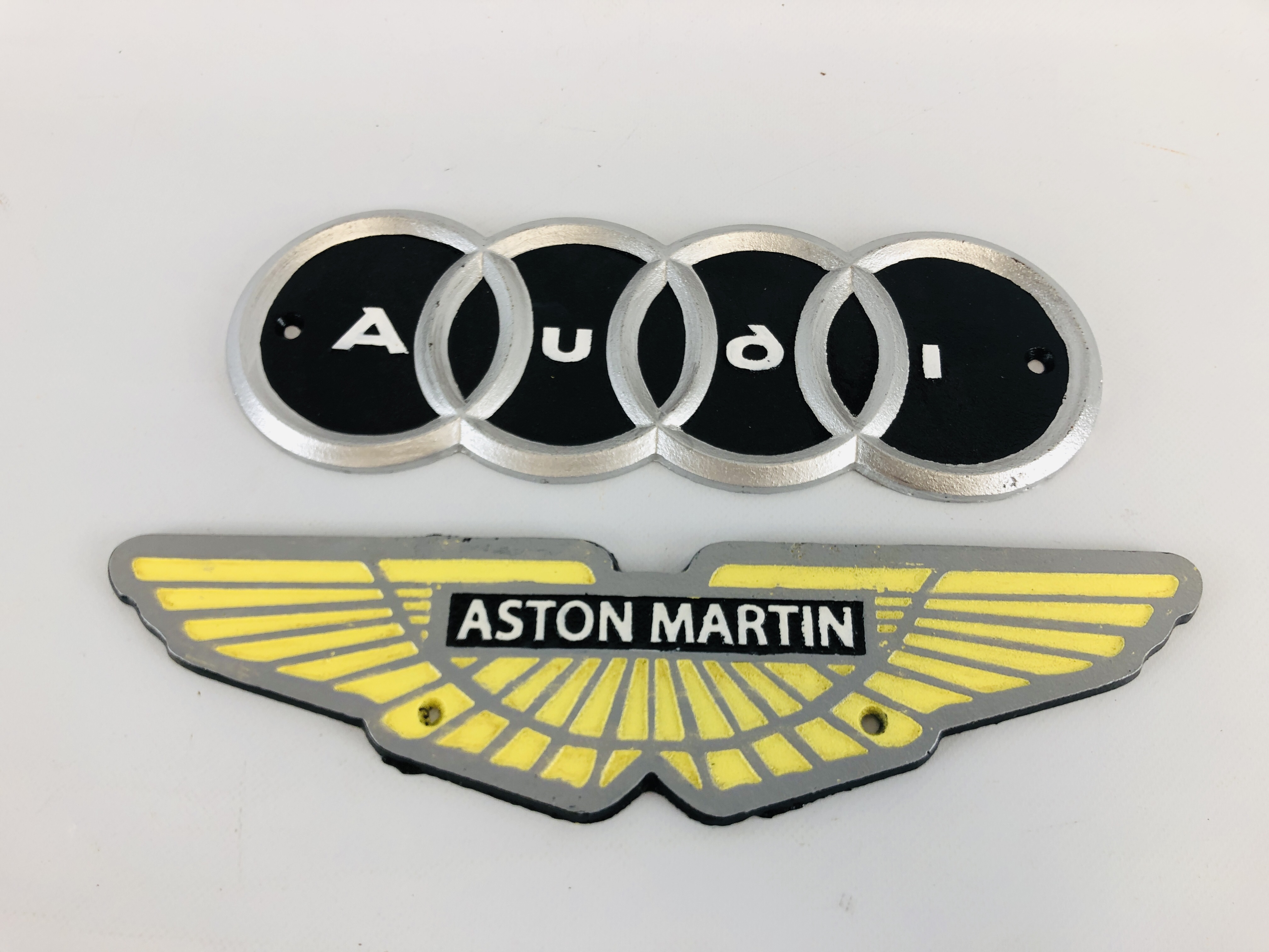 (R) ASTON MARTIN & AUDI PLAQUES