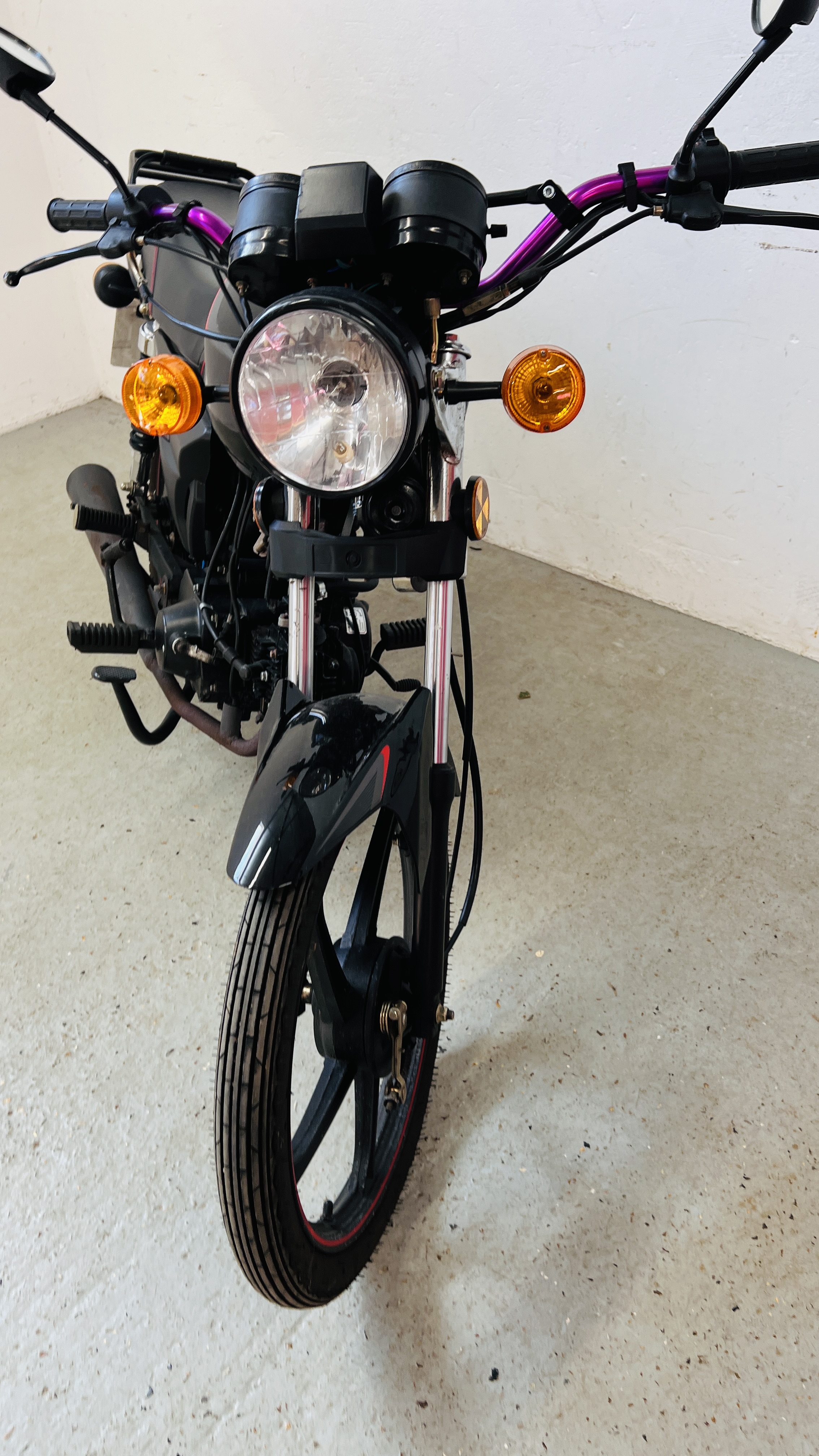 CHAMP 48CC MOTOR CYCLE. VRM - KX69 CHD. FIRST REGISTERED: 01/10/2019. MOT EXPIRED: 30/09/2022. - Image 15 of 22