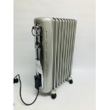 A DELONGHI RETRO STYLE ELECTRIC OIL FILLED RADIATOR MODEL RTR2000 - SOLD AS SEEN.