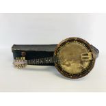 AN ANTIQUE MANDOLIN MARKED BELL-TONE PAT APPLD FOR "SBANA" REGD. IN FITTED CASE - L 60CM.
