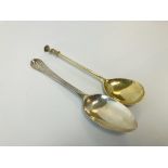 A SILVER GILT APOSTLE SPOON BY JACKSON & FULLERTON LONDON 1914 L 18.