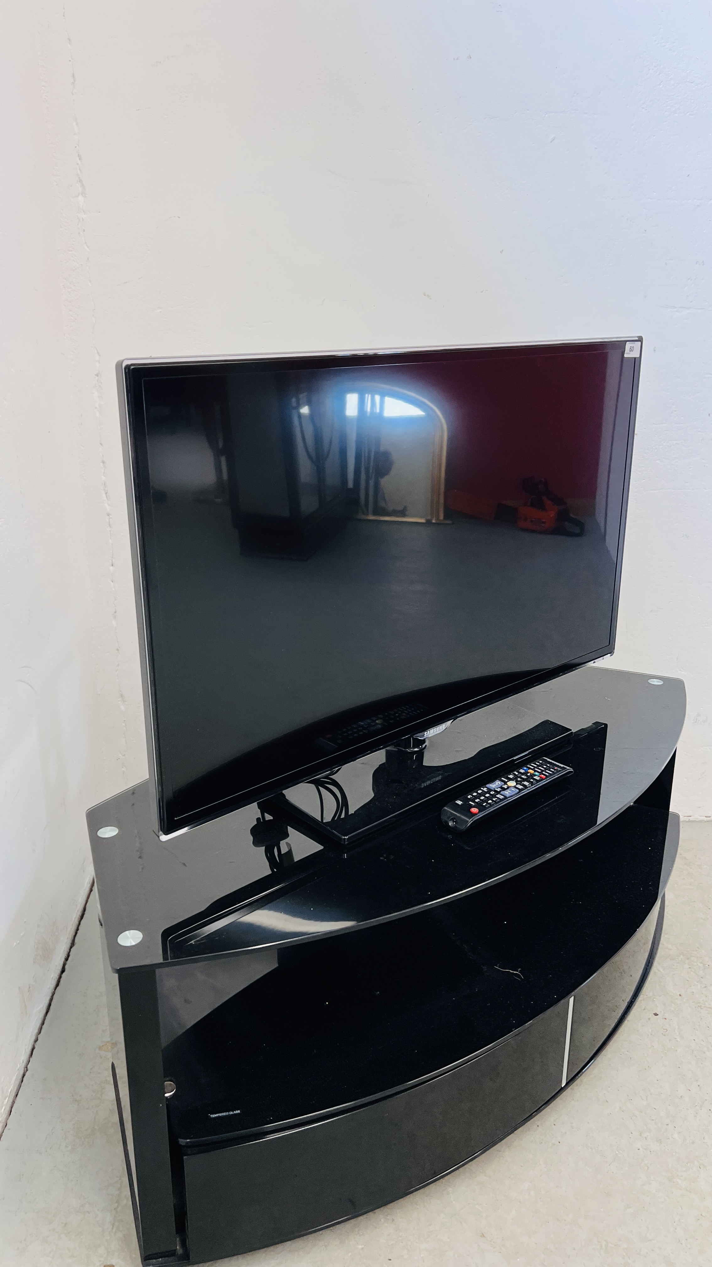 SAMSUNG 37 INCH TELEVISION MODEL UE37ES5500 ALONG WITH A MODERN DESIGNER CURVED BLACK GLASS - Image 7 of 8