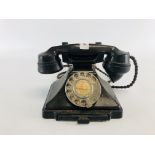 A VINTAGE ART DECO BAKELITE TELEPHONE