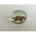 A MILLEFIORI STYLE PAPERWEIGHT 4CM WIDE.