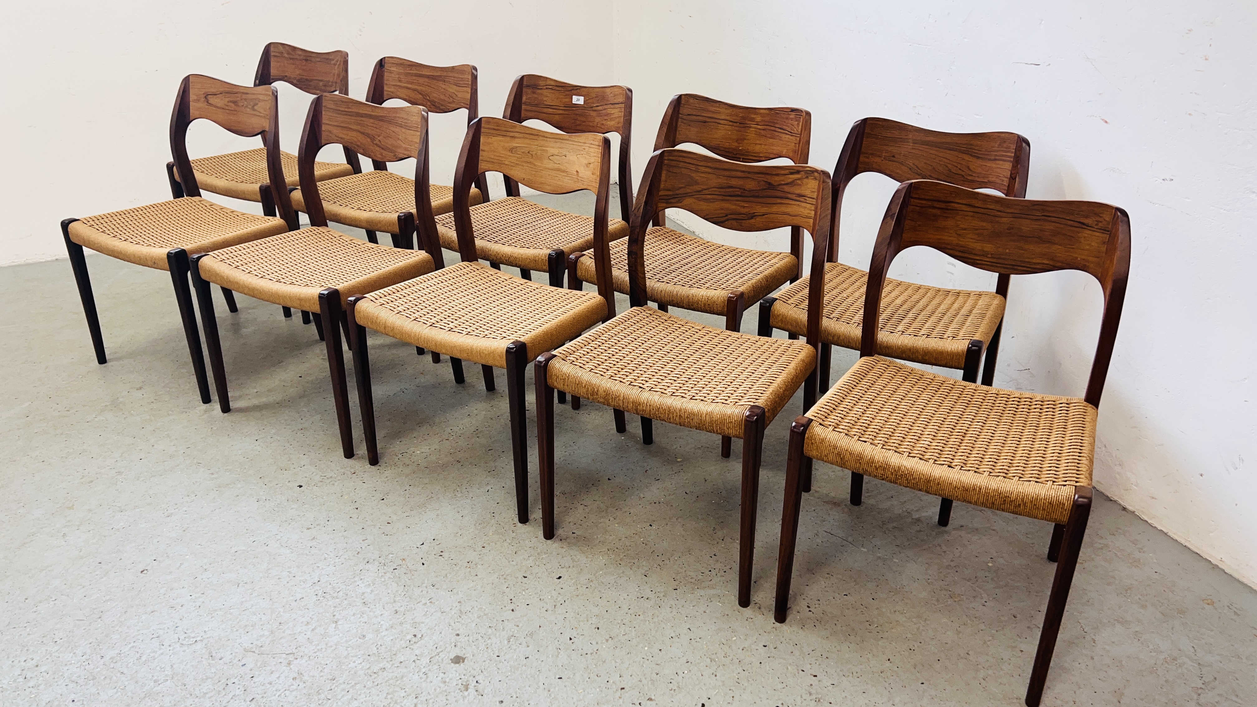 A SET OF TEN VINTAGE MID CENTURY NIELS MOLLER BY J L MOLLER MODEL 71 ROSEWOOD DINING CHAIRS WITH - Image 7 of 48