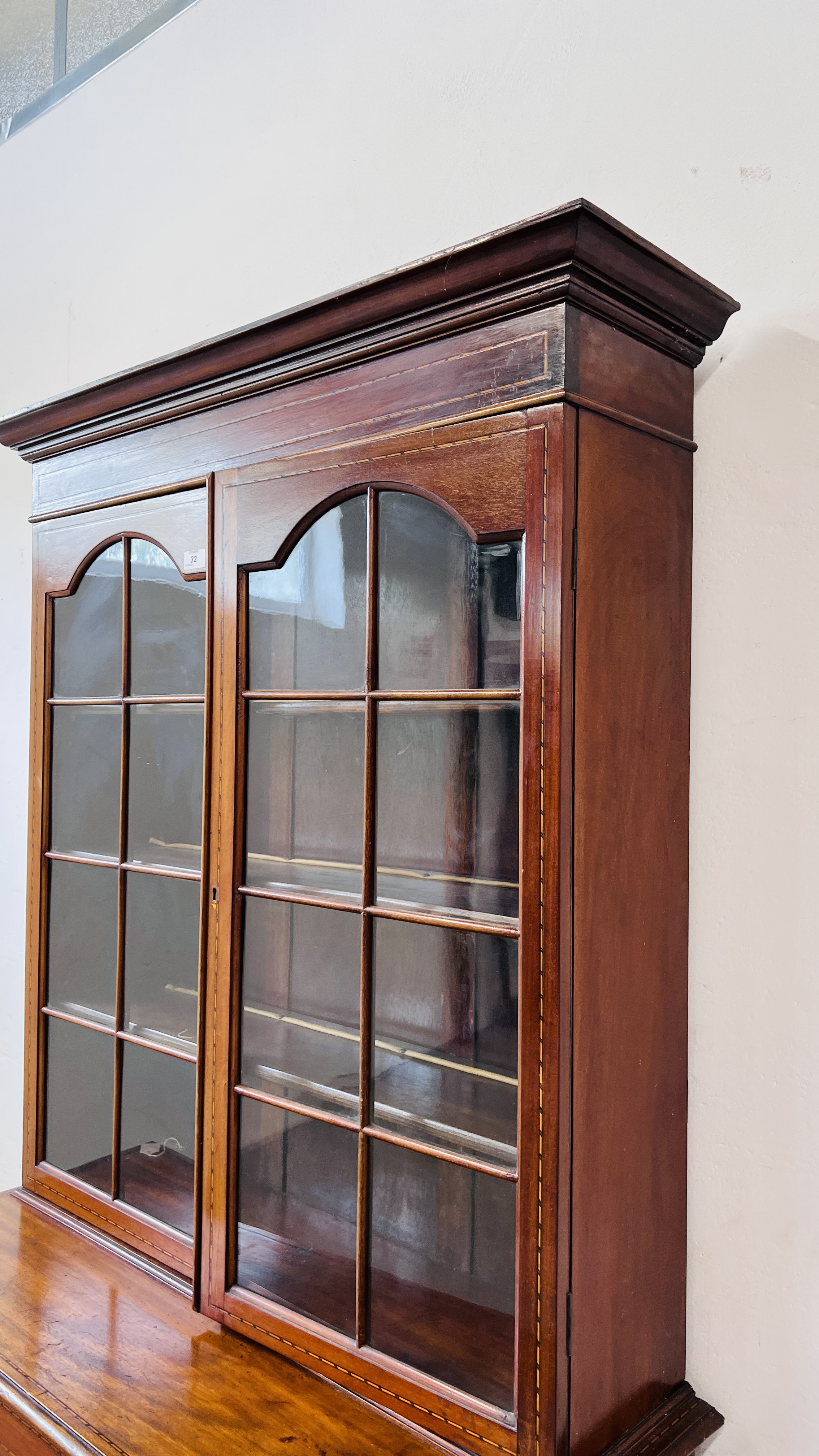 AN EDWARDIAN MAHOGANY BOOKCASE WITH CUPBOARD BELOW, WIDTH 96CM. DEPTH 46CM. HEIGHT 208CM. - Image 8 of 14