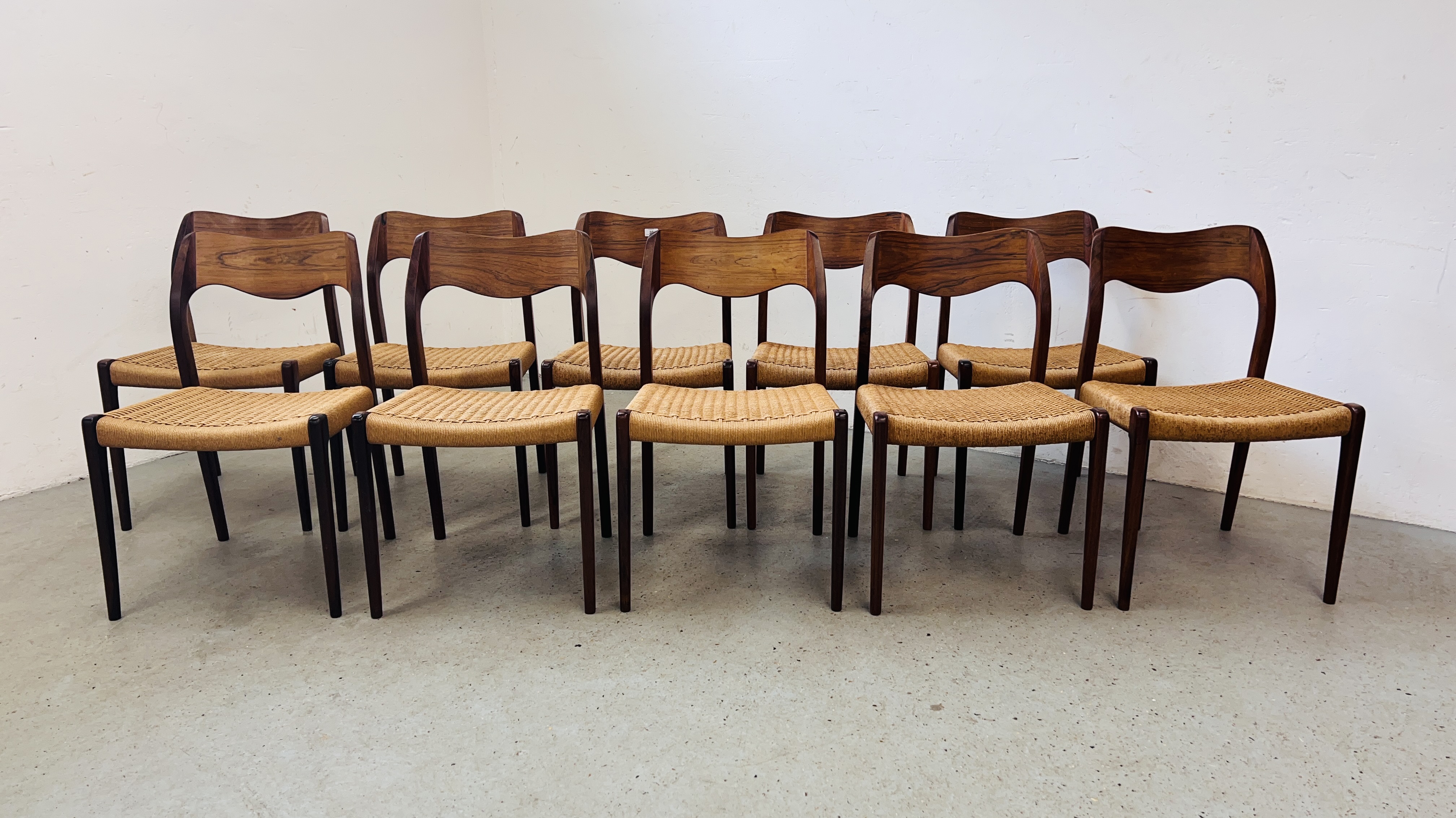 A SET OF TEN VINTAGE MID CENTURY NIELS MOLLER BY J L MOLLER MODEL 71 ROSEWOOD DINING CHAIRS WITH - Image 2 of 48