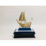 AN IMPRESSIVE SAILING BOAT STAMPED SILVER 925 IN A FITTED DISPLAY CASE,