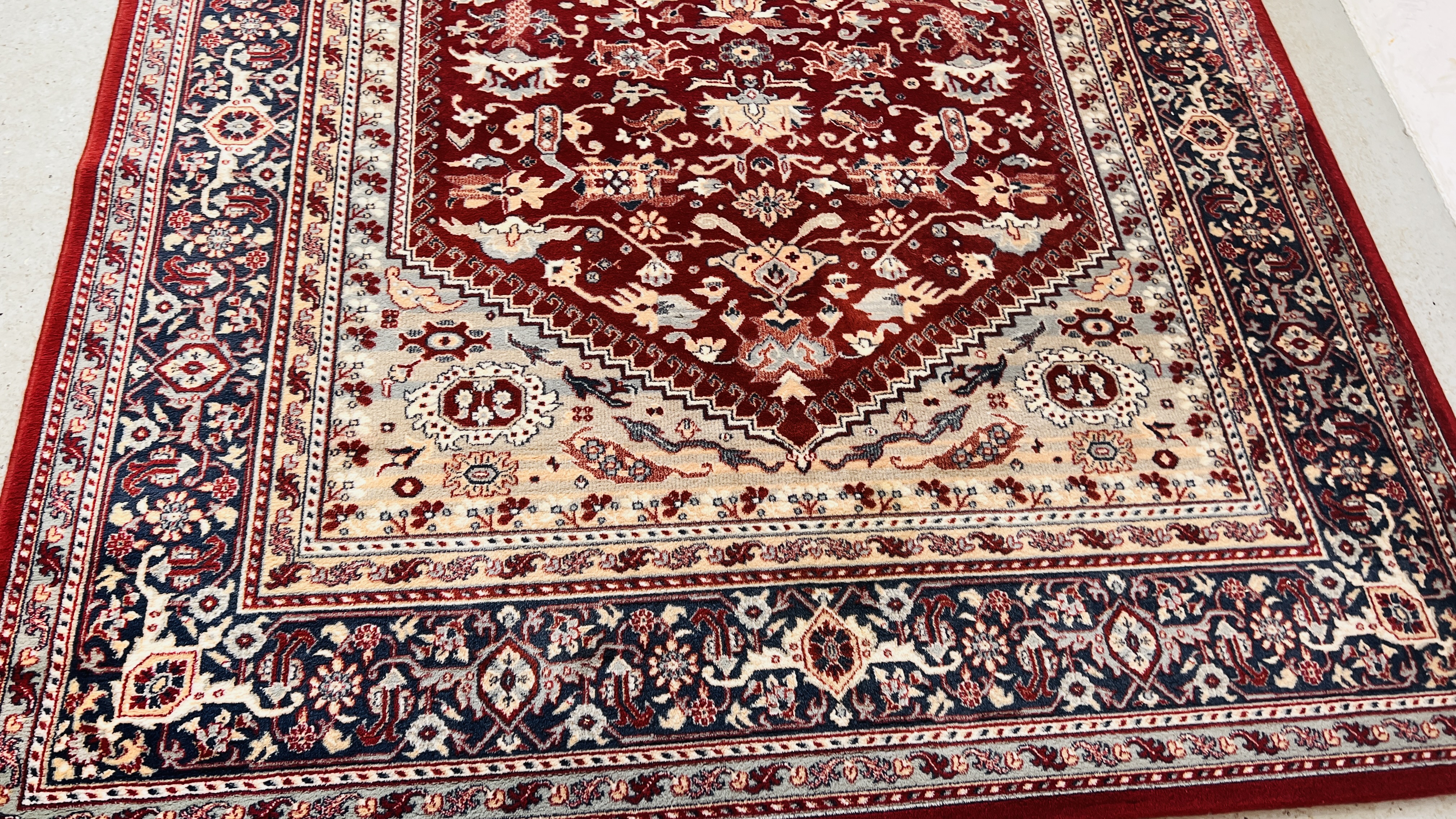 A MODERN RED PATTERN PERSIAN HERATI DESIGN CARPET, L 300CM X W 200CM. - Image 3 of 10