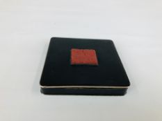 A BLACK AND RED LACQUERED SILVER GILT CIGARETTE CASE BY MAPPIN & WEBB 8CM X 8CM.