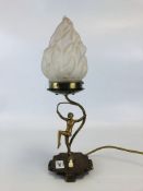 AN ART NOUVEAU BRASS STYLE TABLE LAMP AND GLASS SHADE, H 41CM - SOLD AS SEEN.