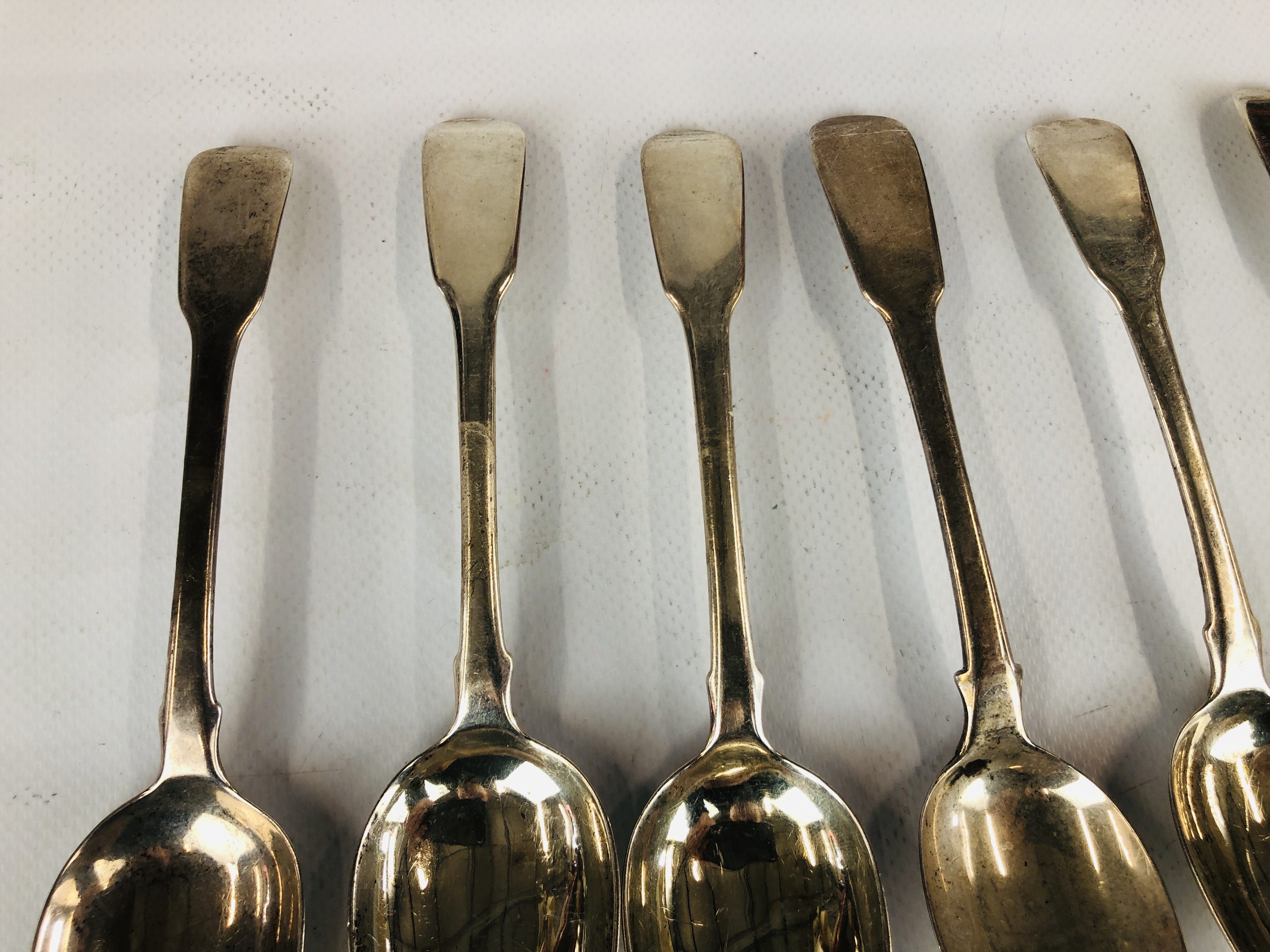 A MATCHED GROUP OF EIGHT SILVER FIDDLE PATTERN DESSERT SPOONS VICTORIAN AND EARLIER DIFFERENT - Image 5 of 11