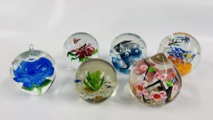 A GROUP OF 6 ART GLASS PAPERWEIGHTS UNSIGNED.