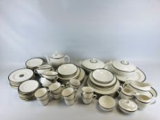 A COLLECTION OF ROYAL DOULTON OXFORD GREEN T.C. 1191 TEA AND DINNER WARE.
