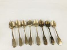 A MIXED GROUP OF EIGHT SILVER FIDDLE PATTERN TEASPOONS, DIFFERENT DATES AND MAKERS,