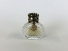A VINTAGE MINIATURE GLASS HOBNAIL CUT VESSEL WITH WHITE METAL HINGED LID, H 3CM.