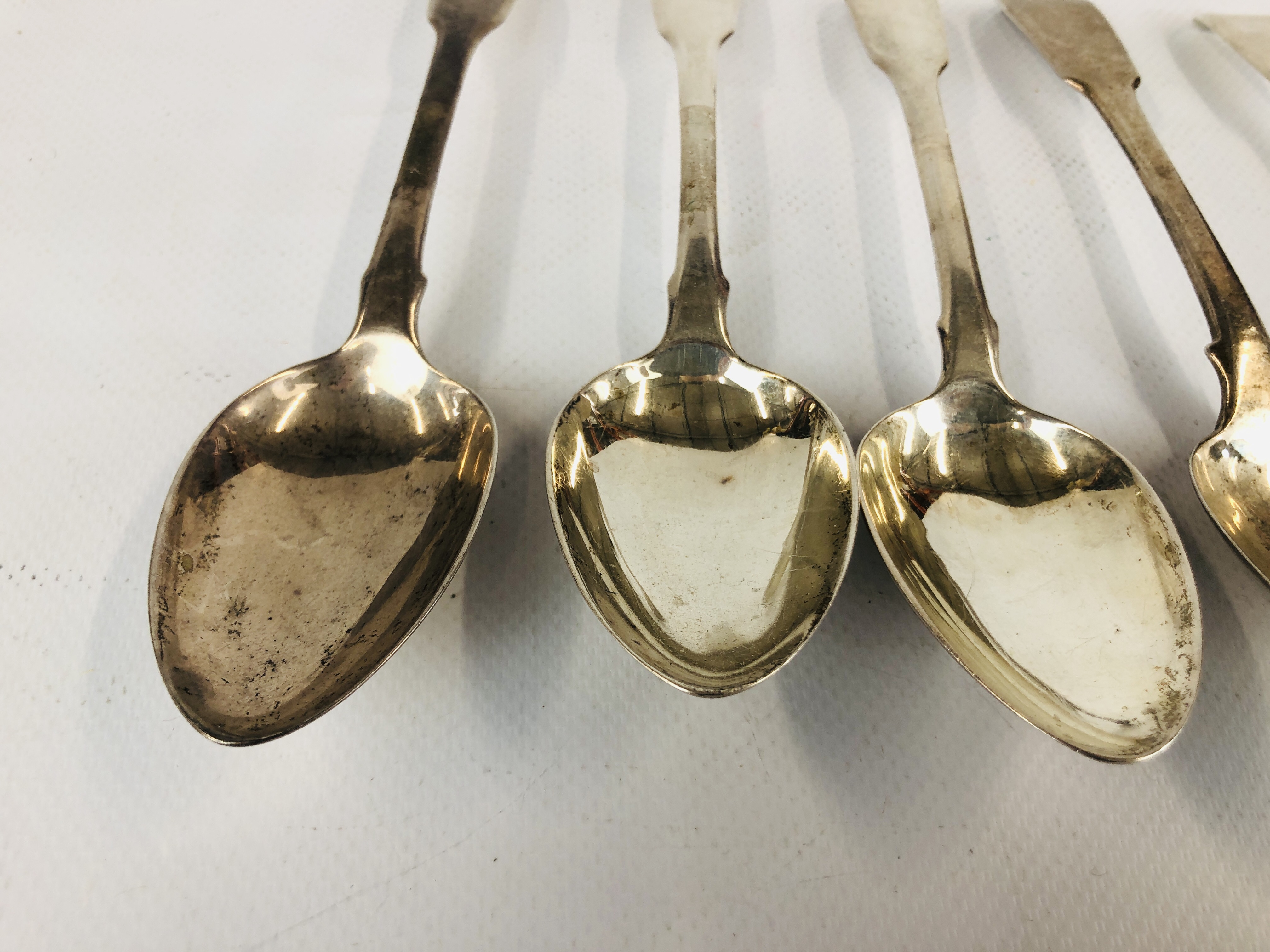 A MATCHED GROUP OF EIGHT SILVER FIDDLE PATTERN DESSERT SPOONS VICTORIAN AND EARLIER DIFFERENT - Image 2 of 11