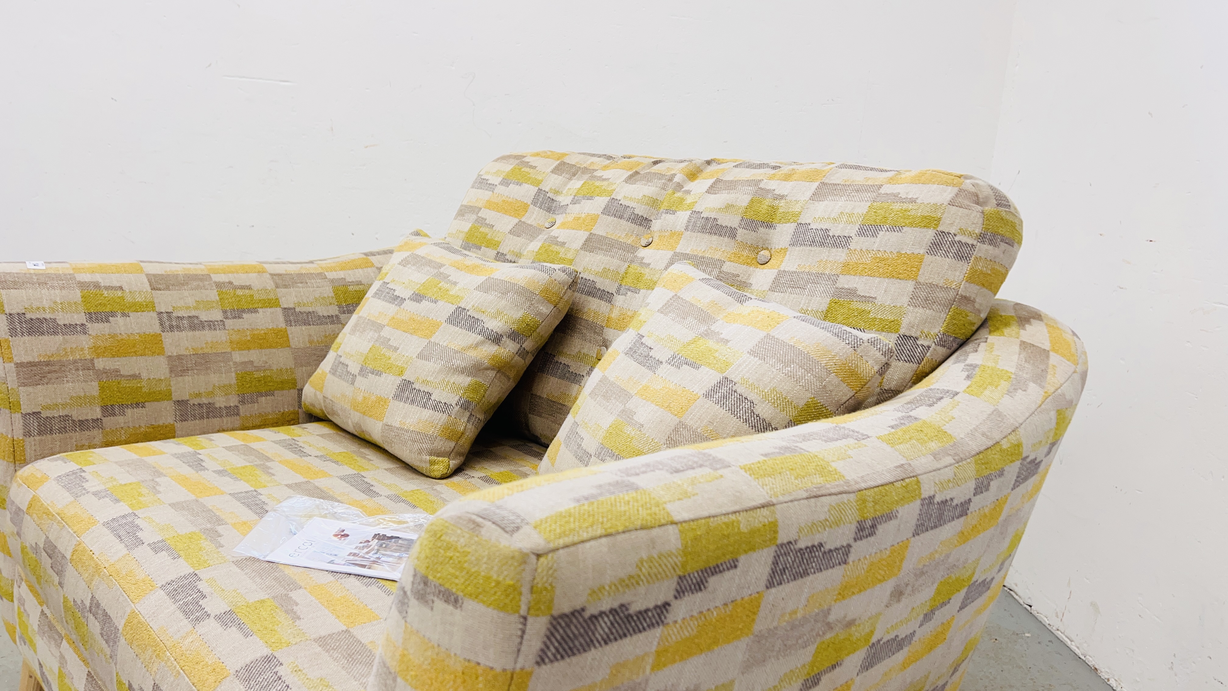 ERCOL "GELA" SNUGGLER EASY CHAIR - ORLY CITRON UPHOLSTERED WITH MATCHING SCATTER CUSHIONS, - Image 7 of 14