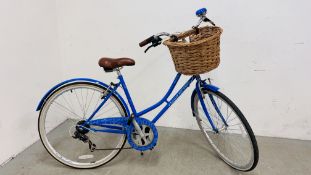 CLAUDE BUTLER 6 SPEED STEP TROUGH CAMBRIDGE BICYCLE IN BLUE.