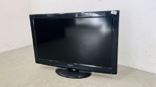 A PANASONIC 32" TELEVISION SET TX - L32520BA - SOLD AS SEEN.