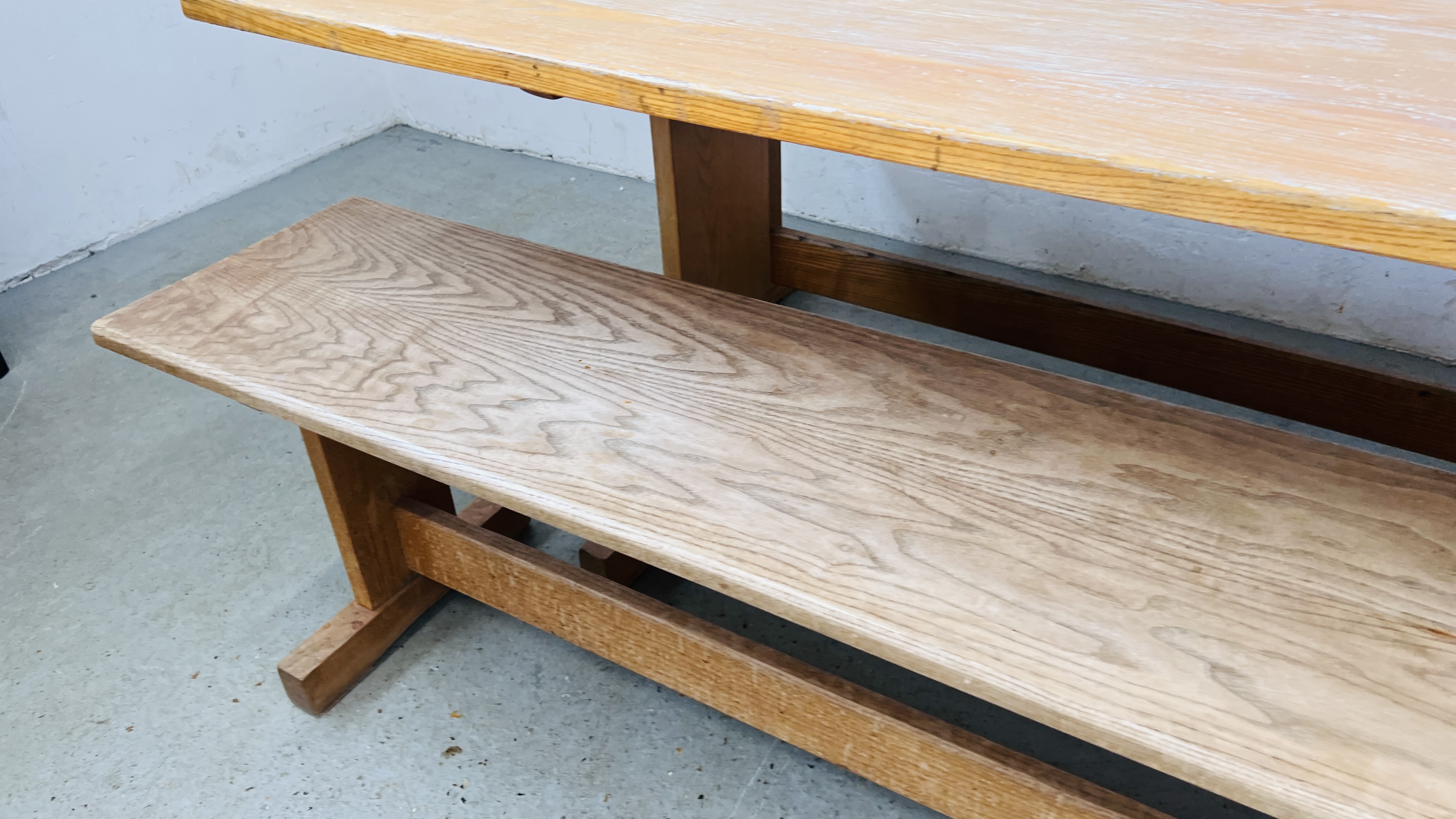 A HEAVY OAK KITCHEN TABLE L 168CM X W 79CM X H 73CM ALONG WITH A PAIR OF OAK BENCHES L 167 X W 35 X - Image 4 of 11