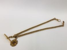 A 9CT GOLD ALBERT CHAIN WITH T-BAR & SHIELD FOB. L 38CM.