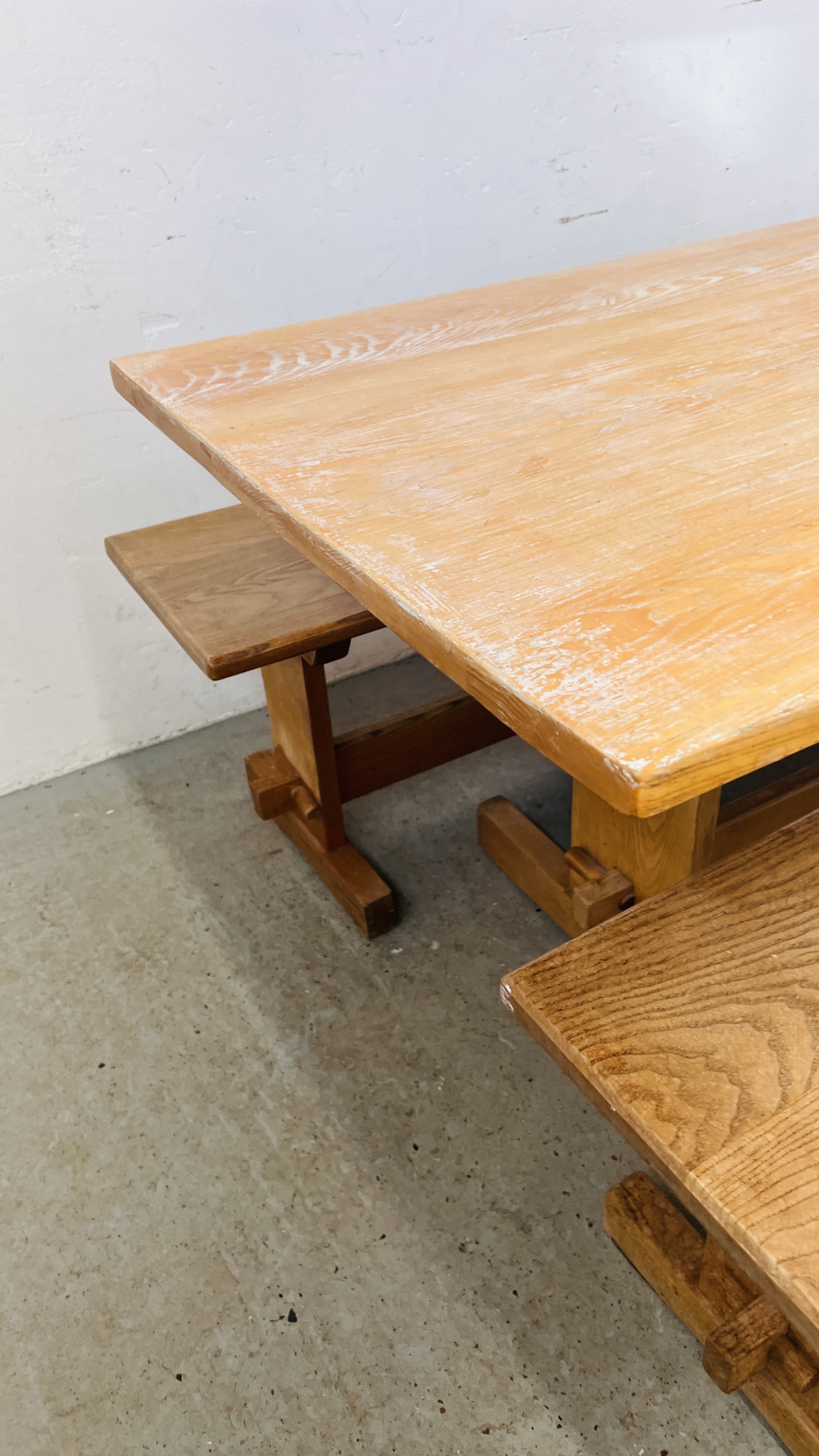 A HEAVY OAK KITCHEN TABLE L 168CM X W 79CM X H 73CM ALONG WITH A PAIR OF OAK BENCHES L 167 X W 35 X - Image 7 of 11