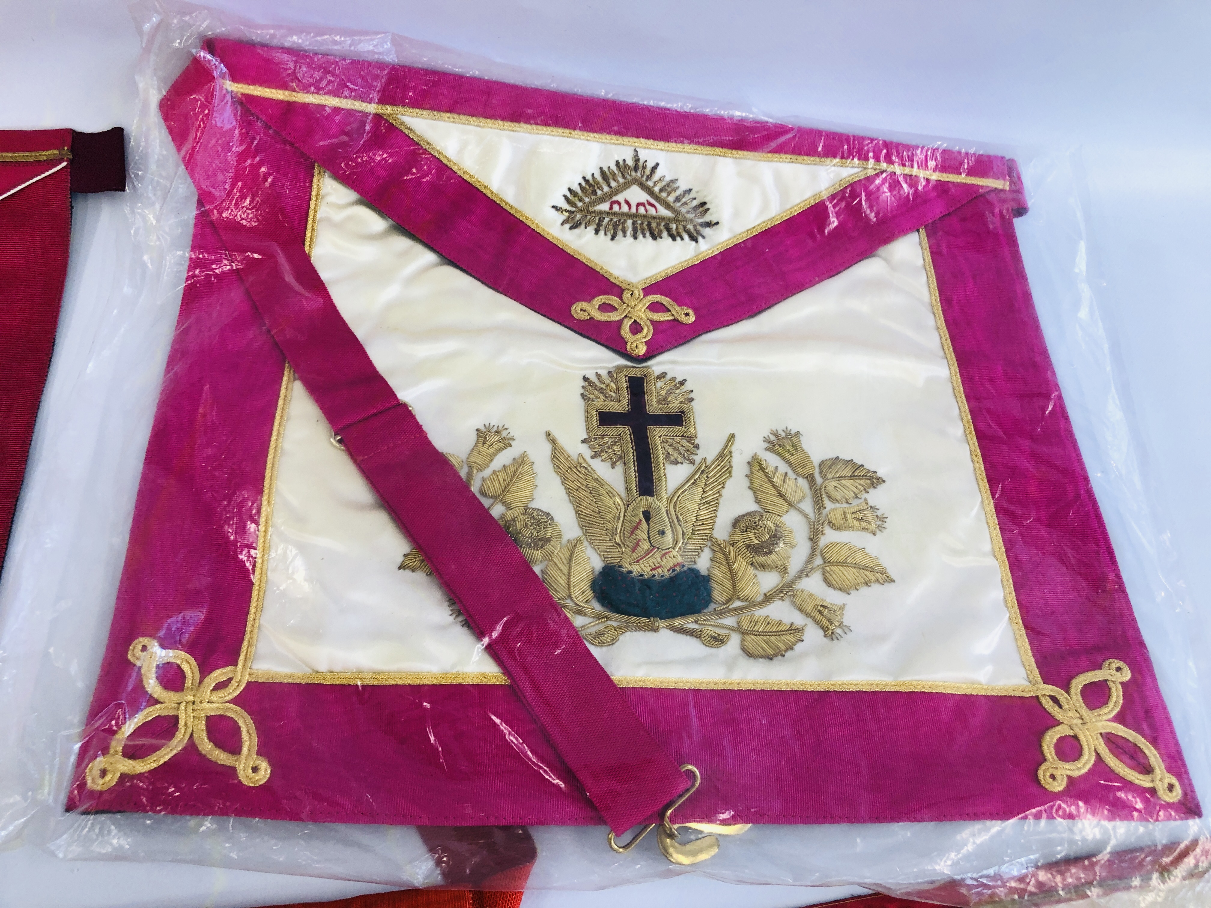 A GROUP OF 8 ELABORATE VINTAGE MASONIC APRONS. - Image 9 of 9