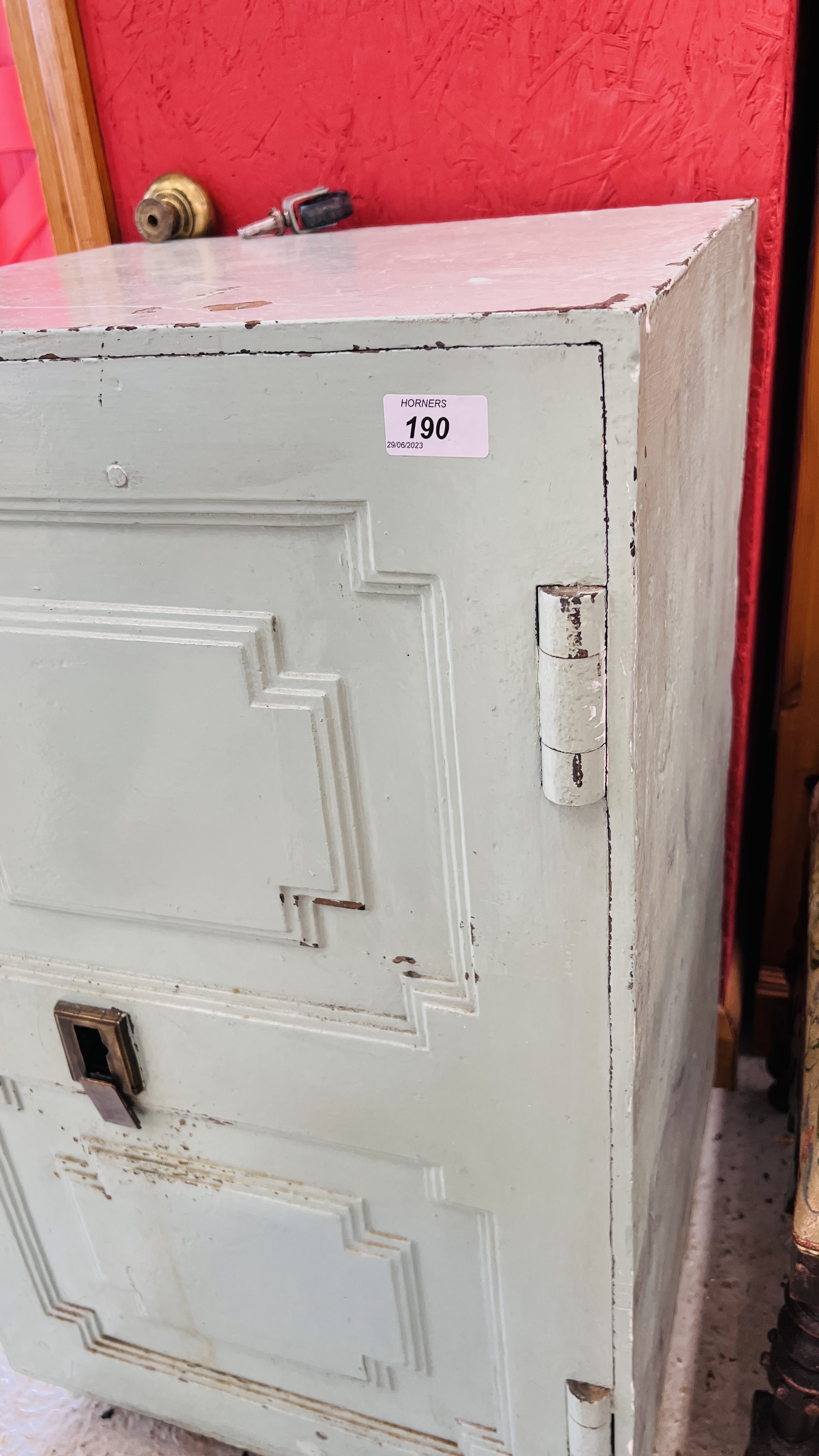 OLD SECURITY SAFE W 48CM. D 46CM. H 76CM. - Image 3 of 5