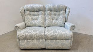 A MODERN TWO SEATER ELECTRIC RECLINER SOFA - SOLD AS SEEN.