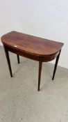 A GEORGE III MAHOGANY FOLDING CARD TABLE, 91.5CM WIDE, OPEN W 89CM X H 73CM.