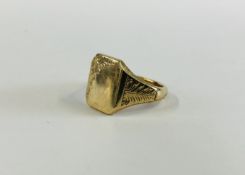 9CT GOLD GENTS SIGNET RING.