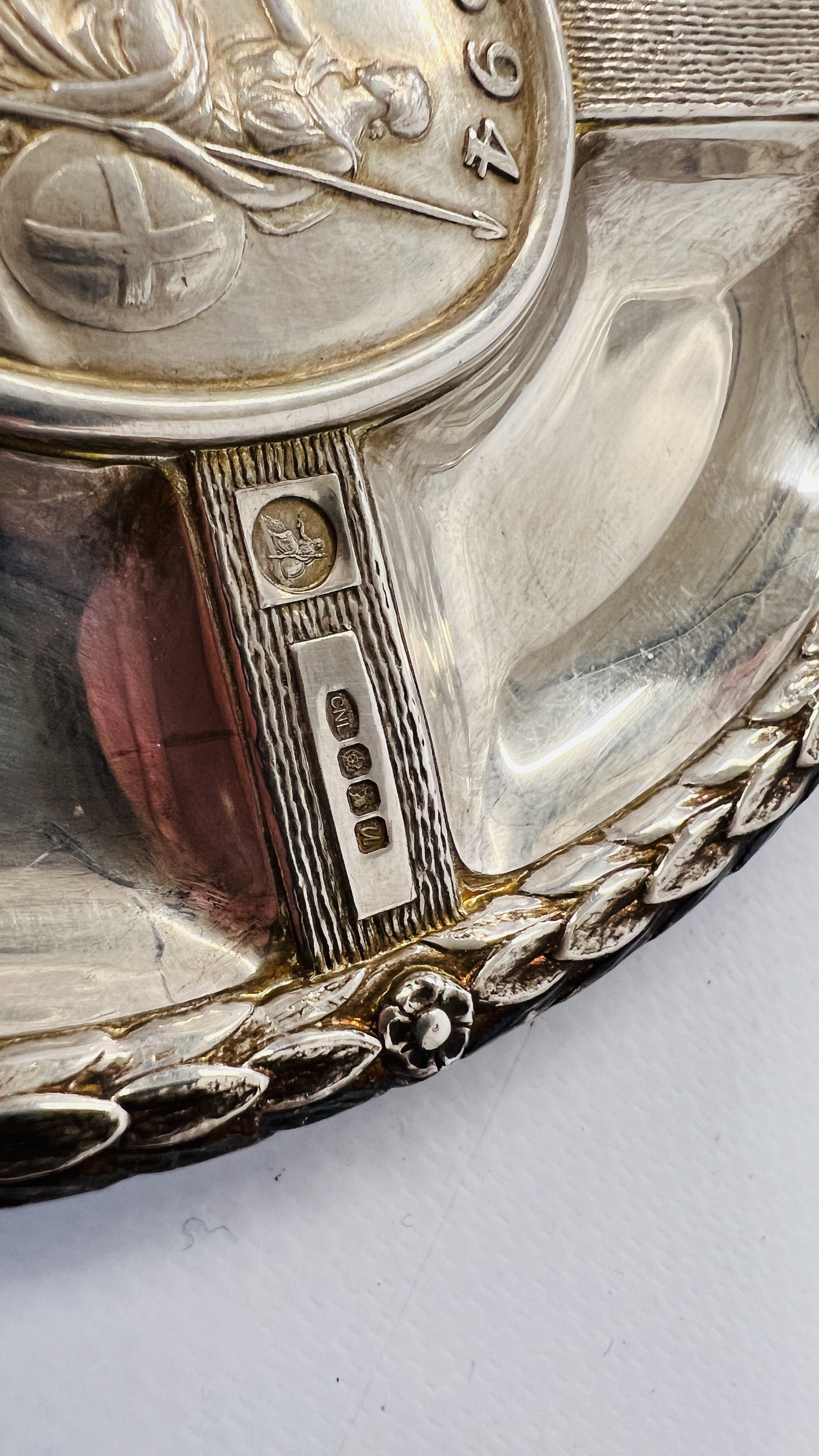 A BRITANNIA SILVER DISH, BOXED 300TH ANNIVERSARY BANK OF ENGLAND. - Image 5 of 7