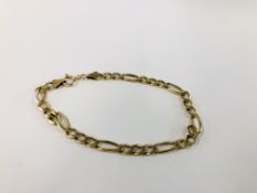 A FLAT LINK 9CT GOLD BRACELET L 20CM.