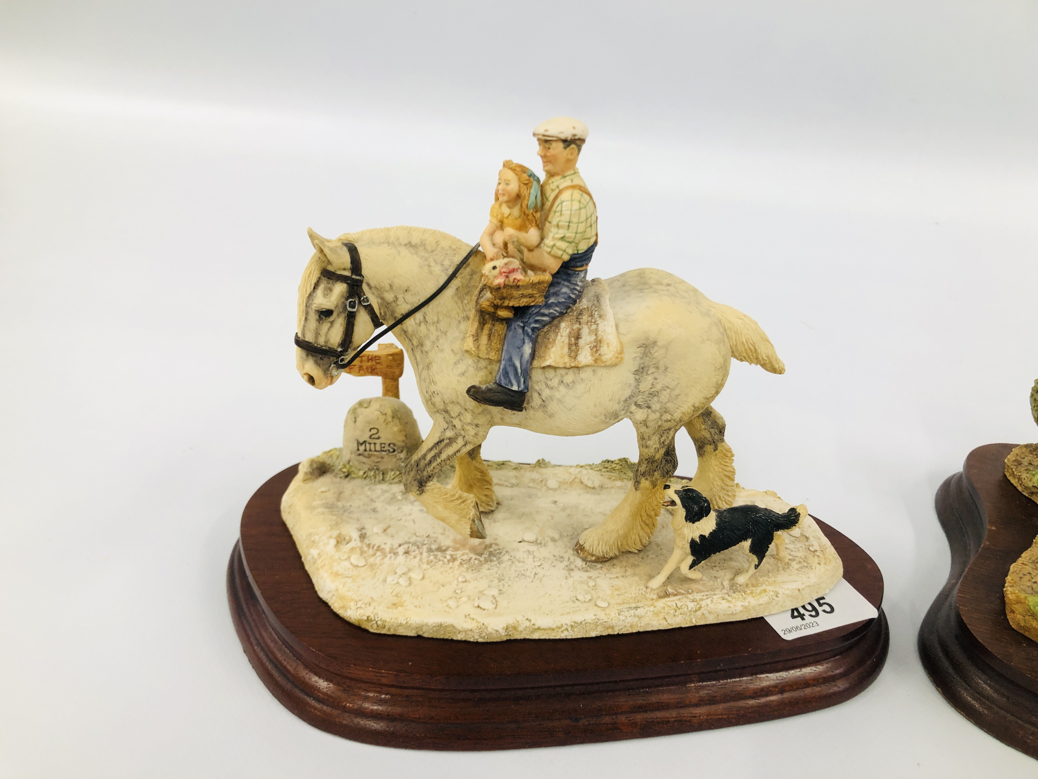 A GROUP OF 4 "BORDER FINE ART" MODELS TO INCLUDE YOU CAN LEAD A HORSE TO WATER BFA 202 ETC. - Image 3 of 7