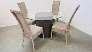 A MODERN LLOYD LOOM PEDESTAL DINING SET COMPRISING OF GLASS TOP DINING TABLE AND FOUR CHAIRS