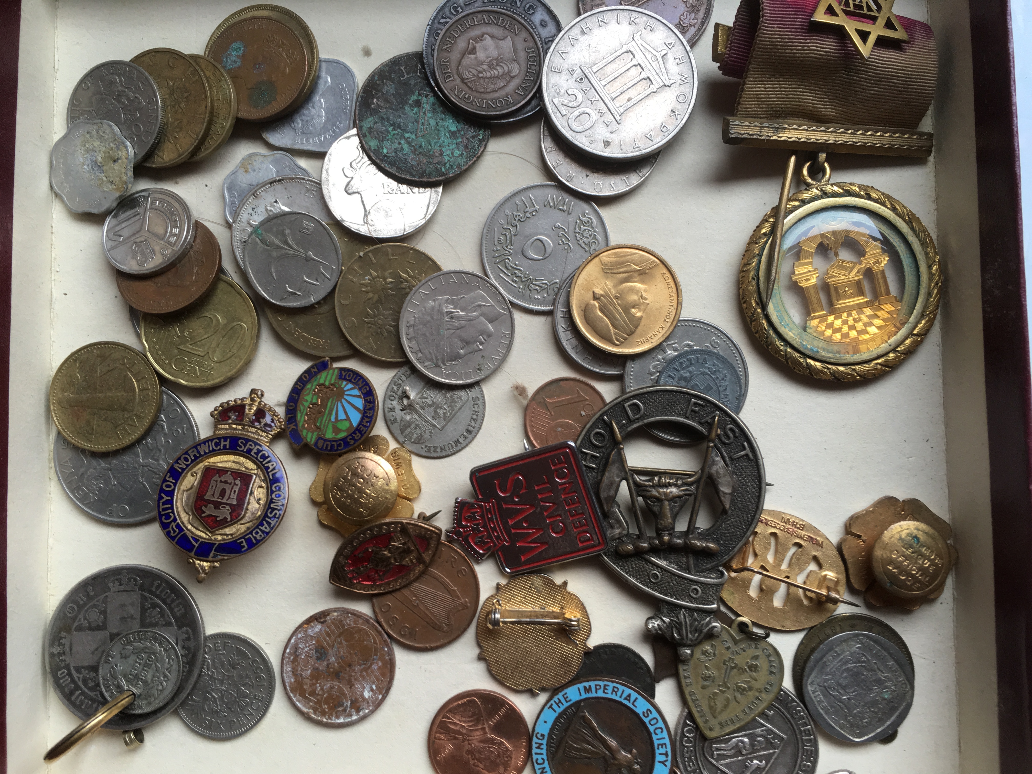 SMALL MIXED LOT COINS, BADGES INCLUDING CITY OF NORWICH SPECIAL CONSTABULARY ENAMEL BADGE ETC. - Image 3 of 3