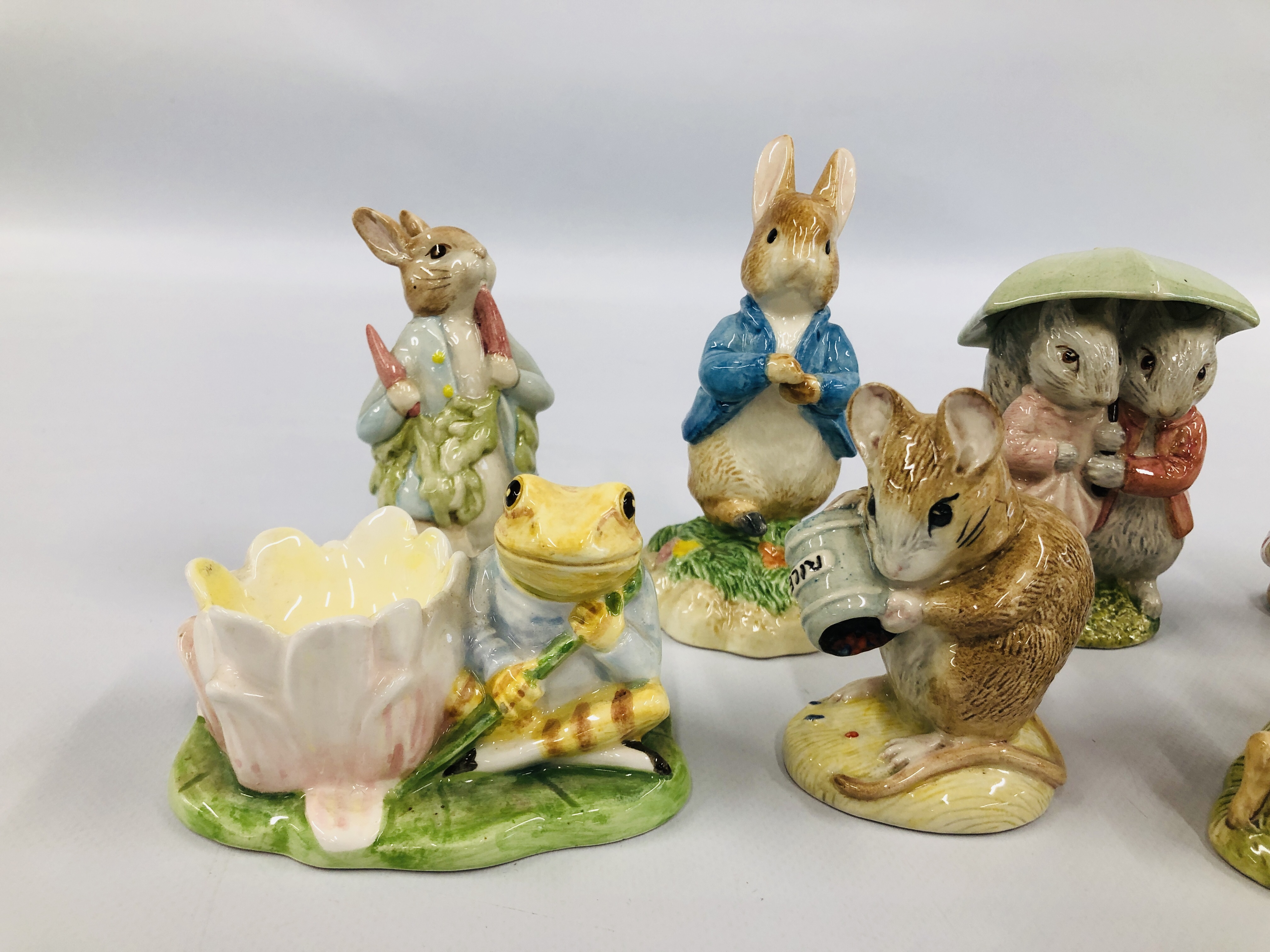 A COLLECTION OF BEATRIX POTTER FIGURES TO INCLUDE ROYAL ALBERT & BESWICK EXAMPLES (9 PIECES). - Image 2 of 6