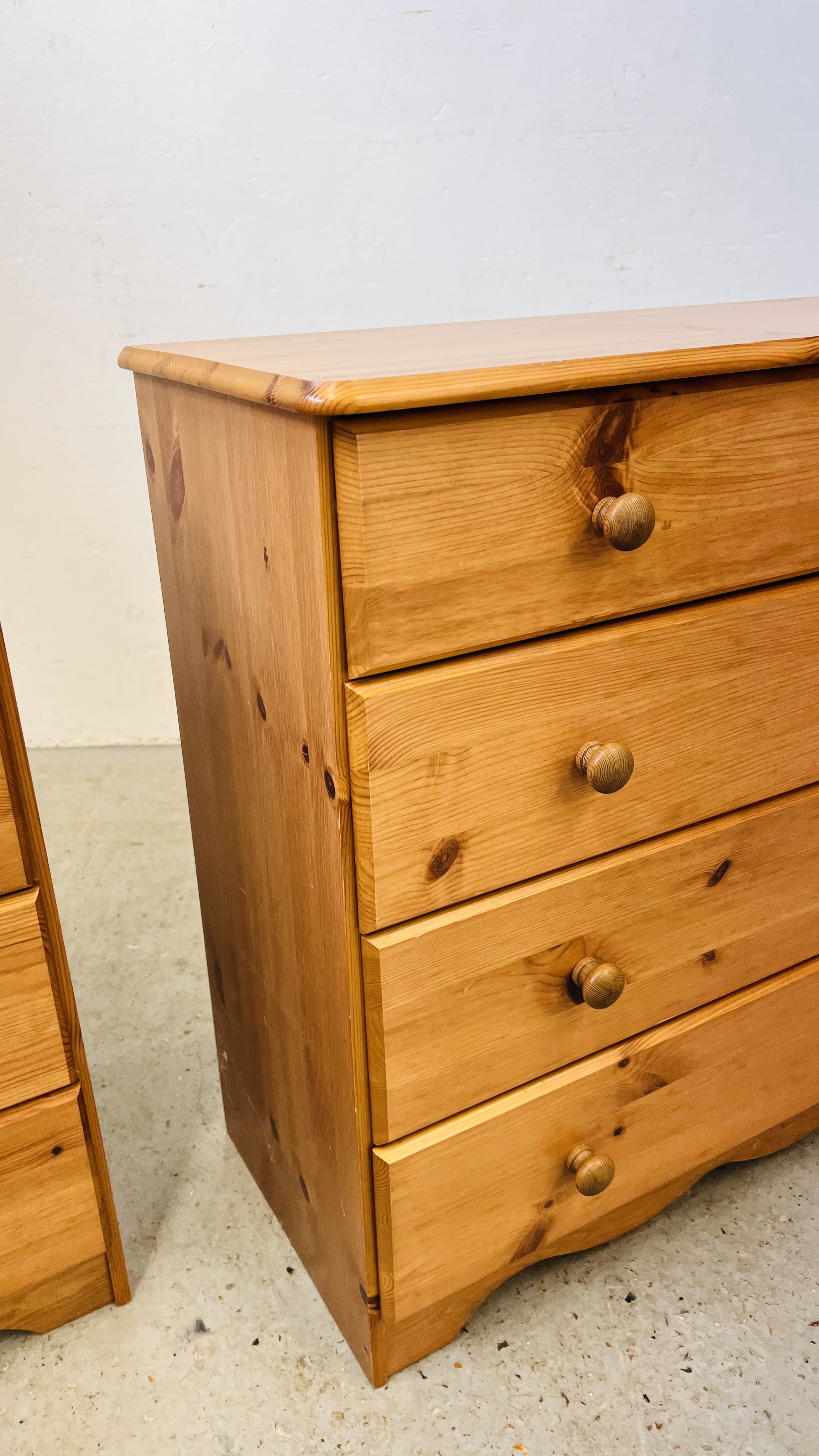 A PAIR OF MODERN HONEY PINE FOUR DRAWER CHESTS - EACH W 71CM D 34CM H 73CM. - Image 4 of 8
