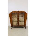 A 1930'S TWO DOOR DISPLAY CABINET W 120CM D 31CM H 132CM.