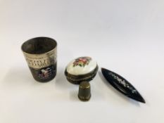 3 VINTAGE AND ANTIQUE ITEMS TO INCLUDE TATTINGSHALL THIMBLE HOLDER,