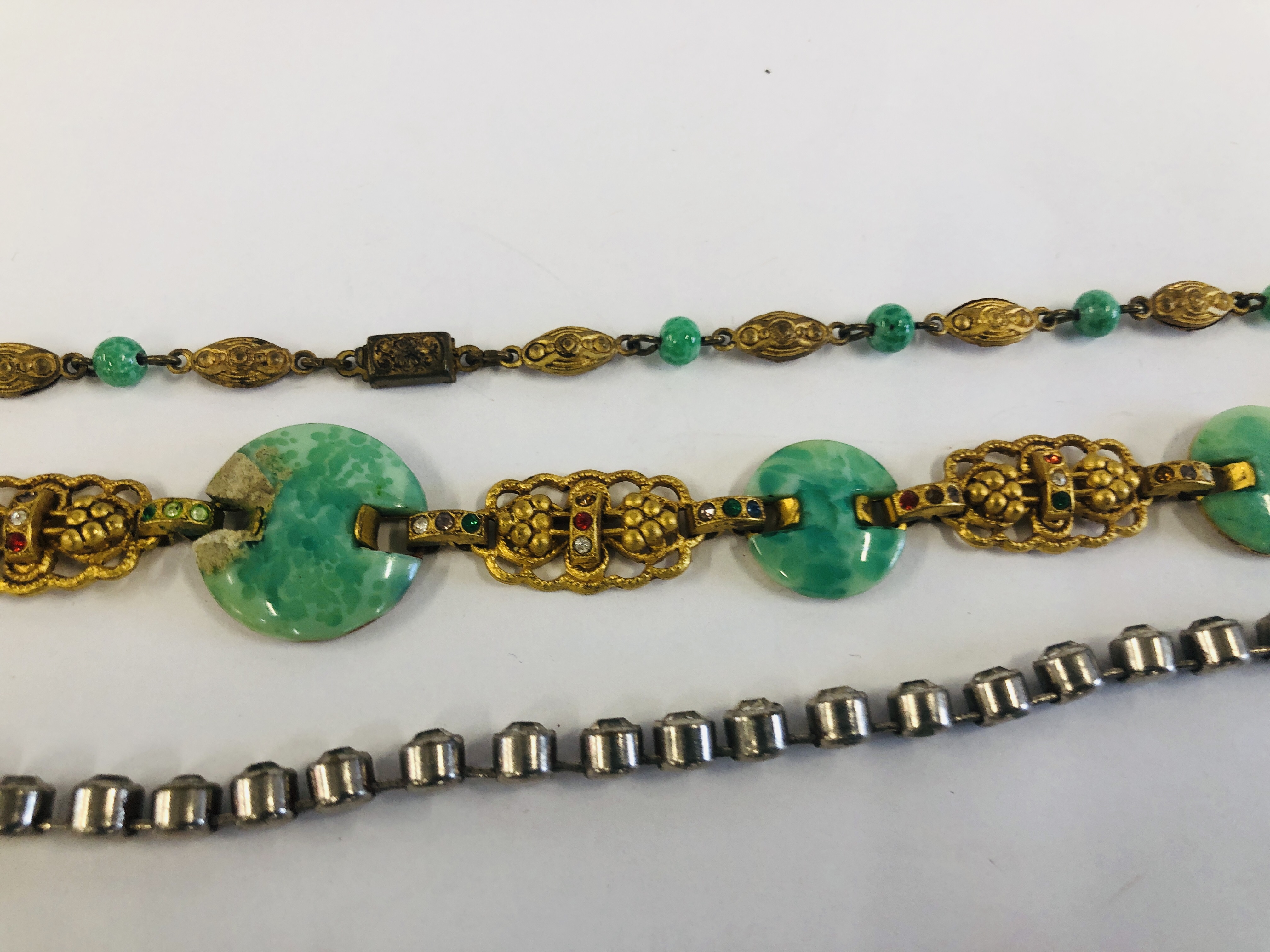 A GROUP OF VINTAGE NECKLACES TO INCLUDE MARCASITE AND TIGERS EYE, - Image 12 of 13