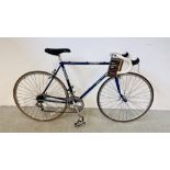 A VINTAGE RALEIGH REYNOLDS SO1 CROMALLOY-M 19 INCH FRAME 12 SPEED RACING BIKE.