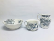 A VINTAGE BLUE AND WHITE WASH JUG AND BOWL ALONG WITH A SIMILAR CHAMBER POT.