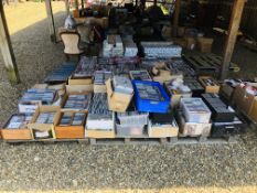 APPROX 30 BOXES CONTAINING AN EXTENSIVE COLLECTION OF MIXED CD'S.
