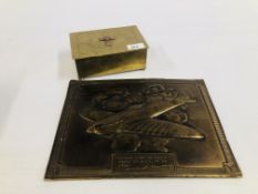 A WINSTON CHURCHILL PLAQUE ALONG WITH BRASS BOUND TRENCH ART BOX.