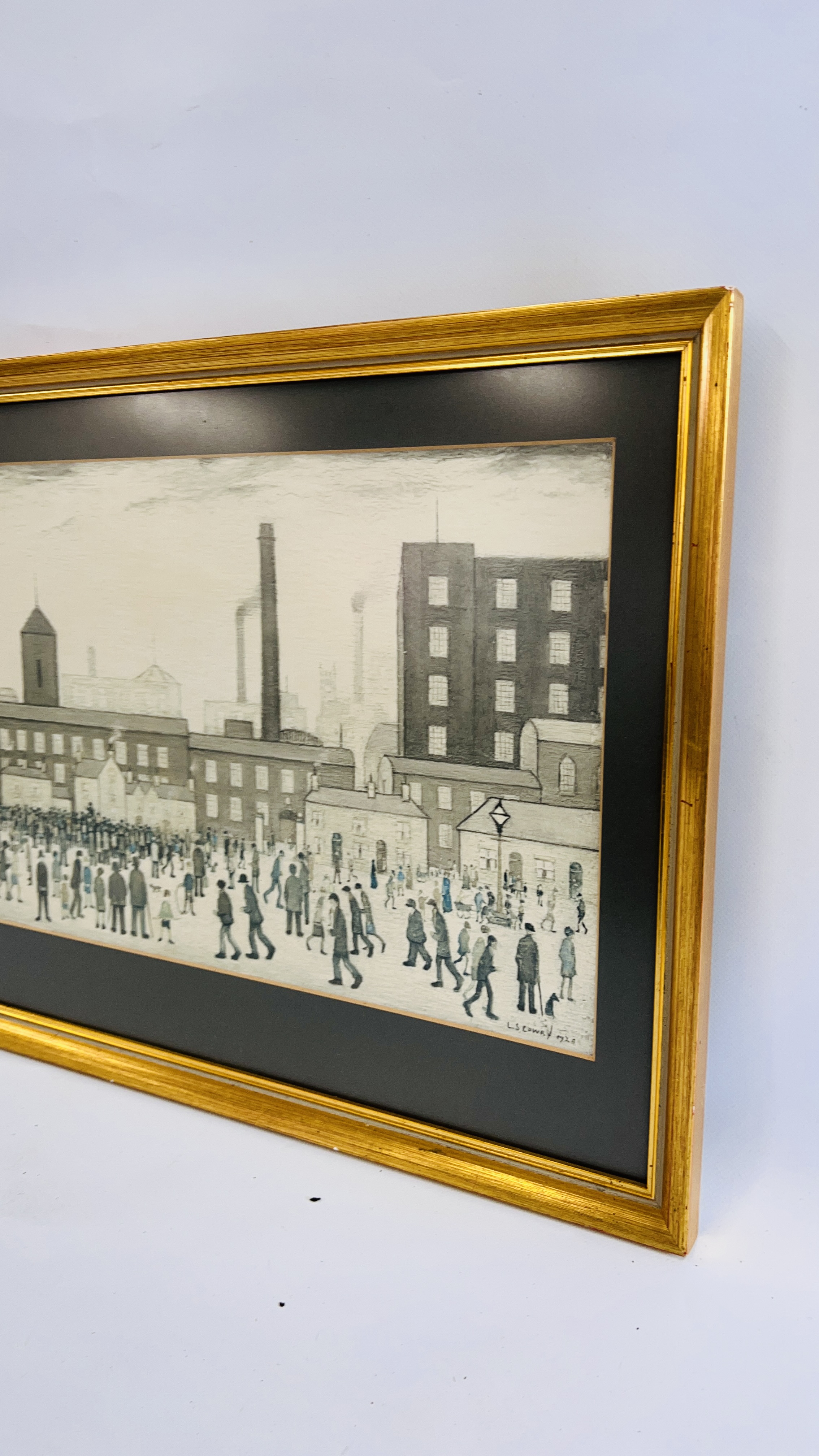 A LOWRY PRINT, AFTER PAINTING OF 1928 FACTORY WORKERS OUTSIDE FACTORY W 50CM X H 29CM. - Image 3 of 4
